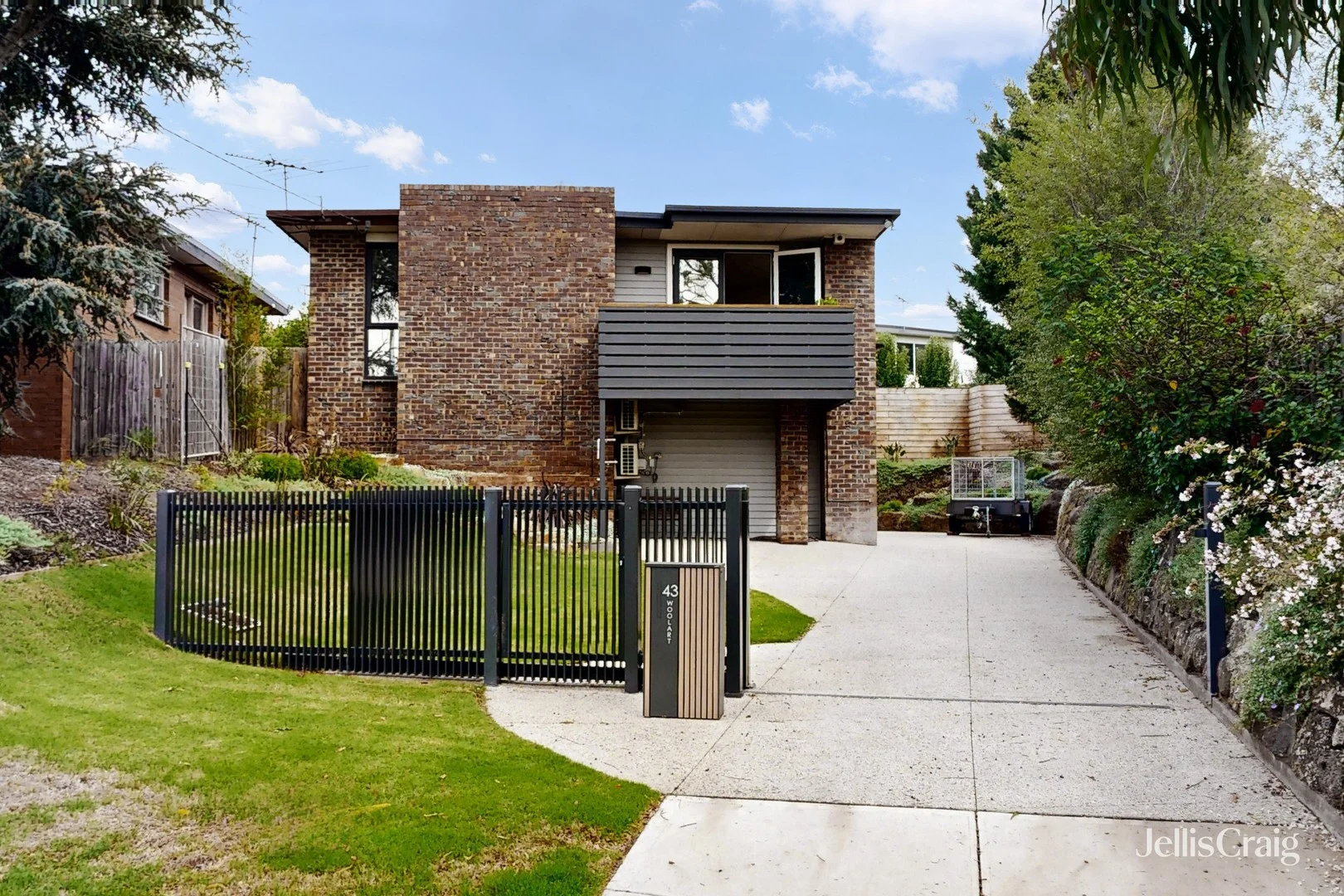 43 Woolart Street, Strathmore VIC 3041