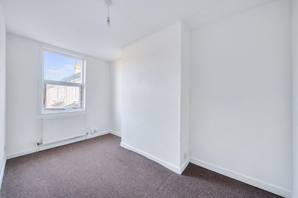 Additional image 7 of 2 bed flat for saleLorne Road, Bath BA2