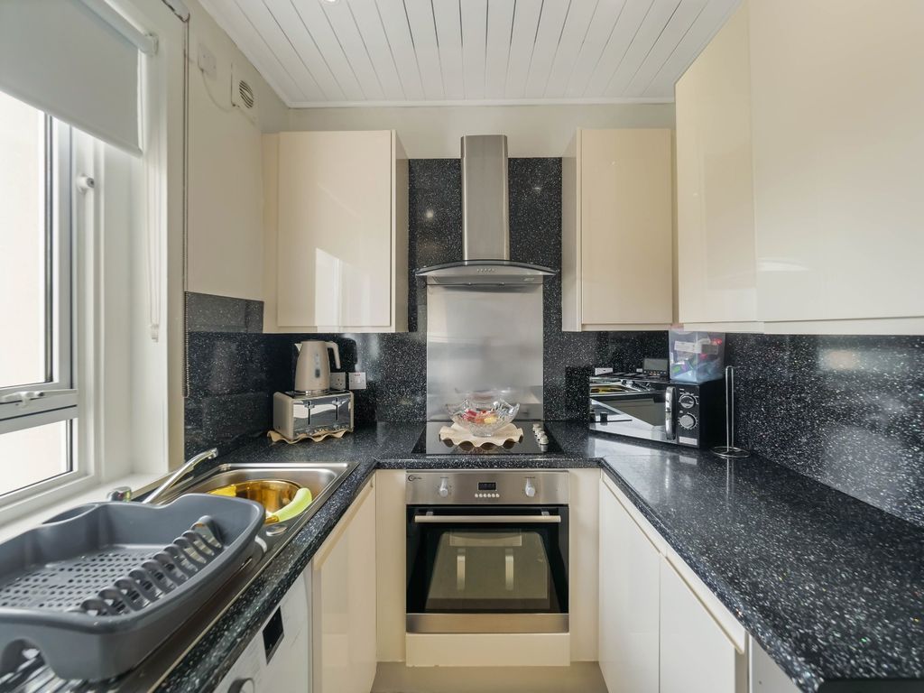 Additional image 6 of 2 bed flat for saleGlebe Crescent, Ayr KA8