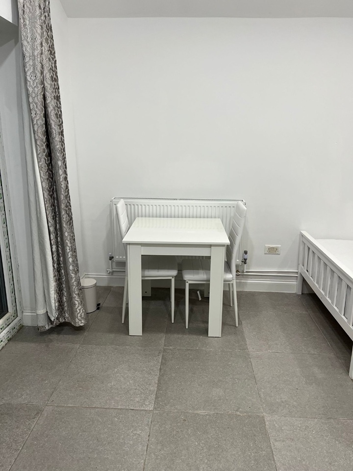 Room in a Shared House, Malletts Road, CB1, N1 7GU photo 3