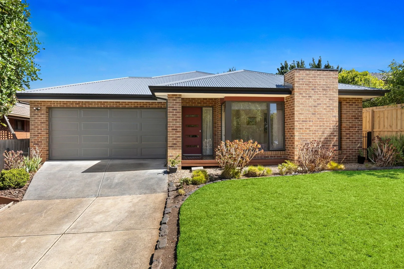 2 Rushden Close, Bell Post Hill VIC 3215