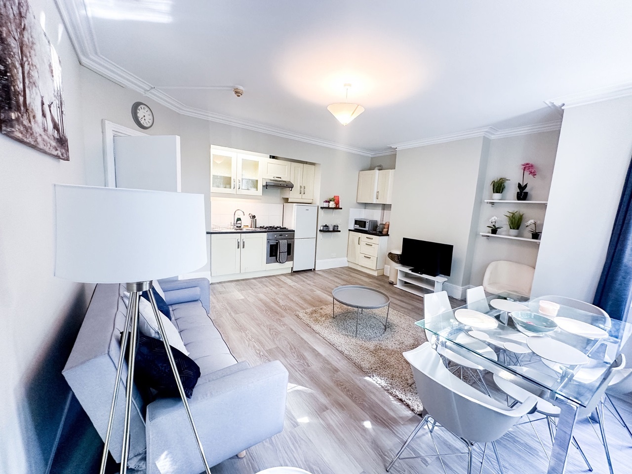 2 Bed Flat, Kendrick Road, RG1, N1 7GU