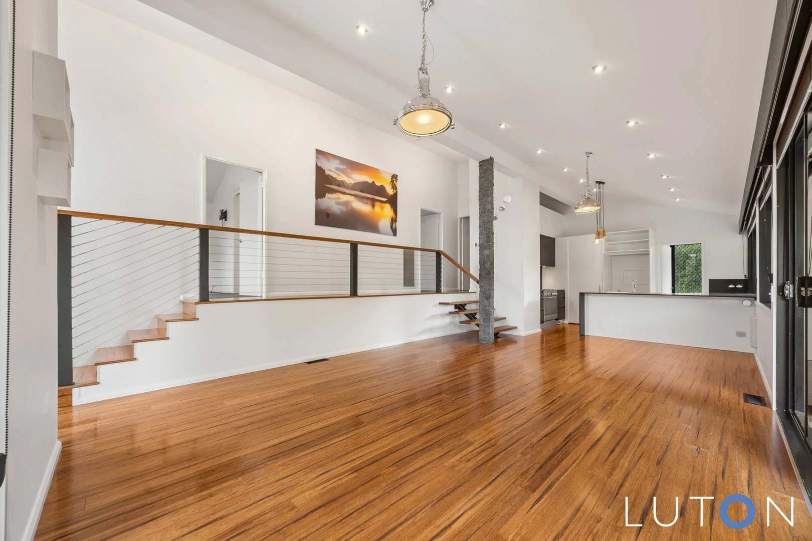 8 Kearne Place, Kambah ACT 2902 photo 3