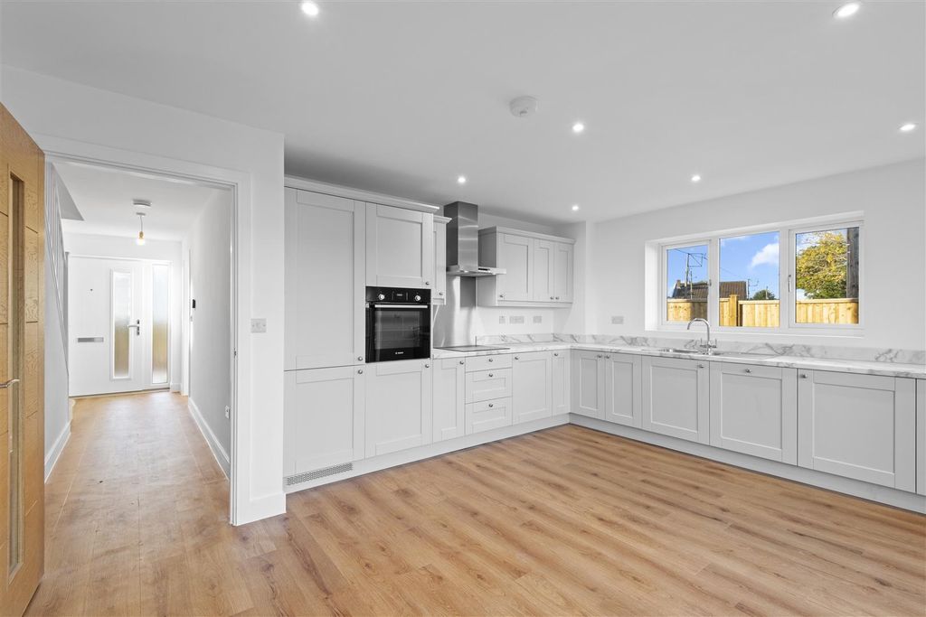 Additional image 8 of 3 bed detached house for saleLodway Gardens, Pill, Bristol BS20