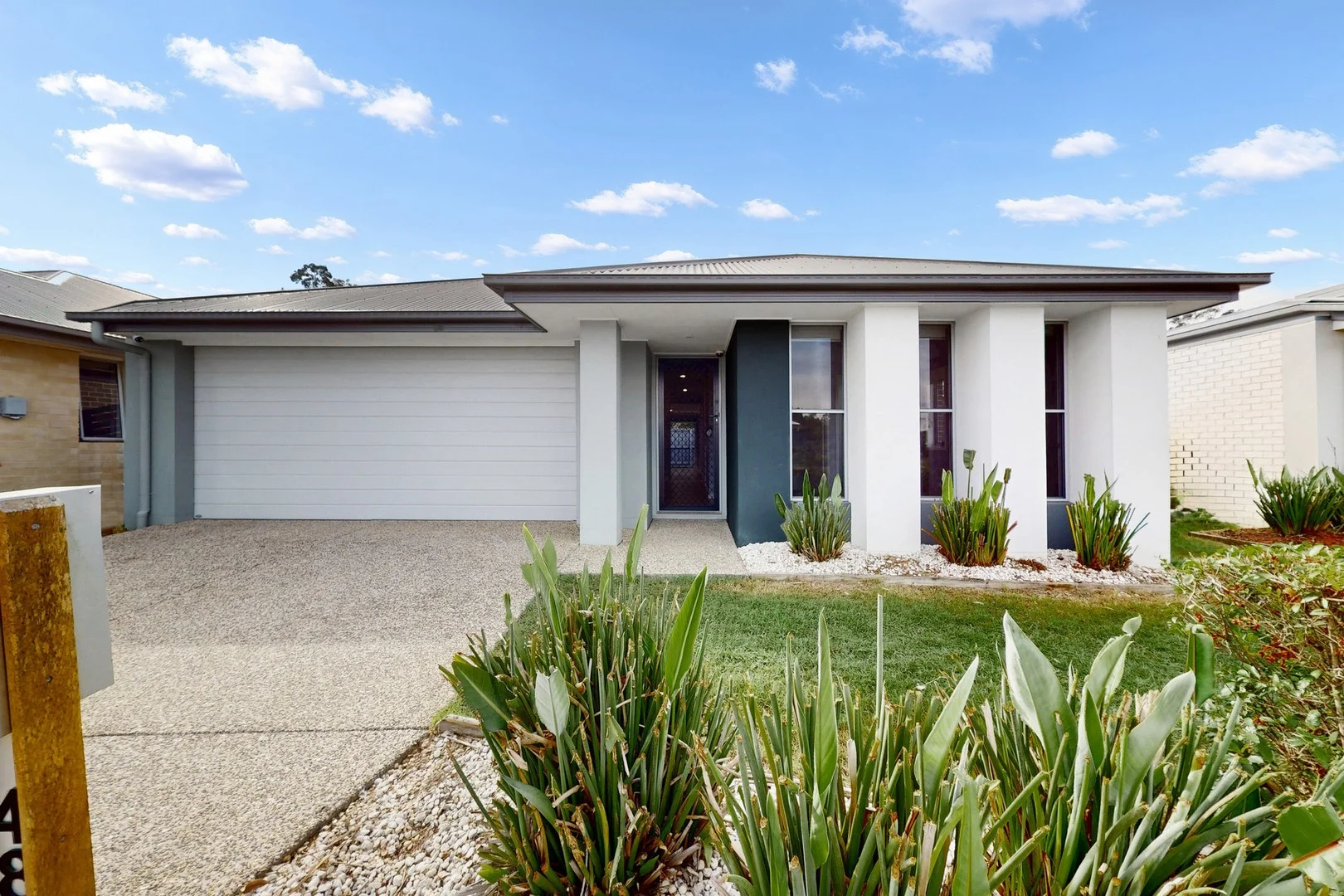 48 Chambers Ridge Boulevard, Park Ridge QLD 4125 photo 2