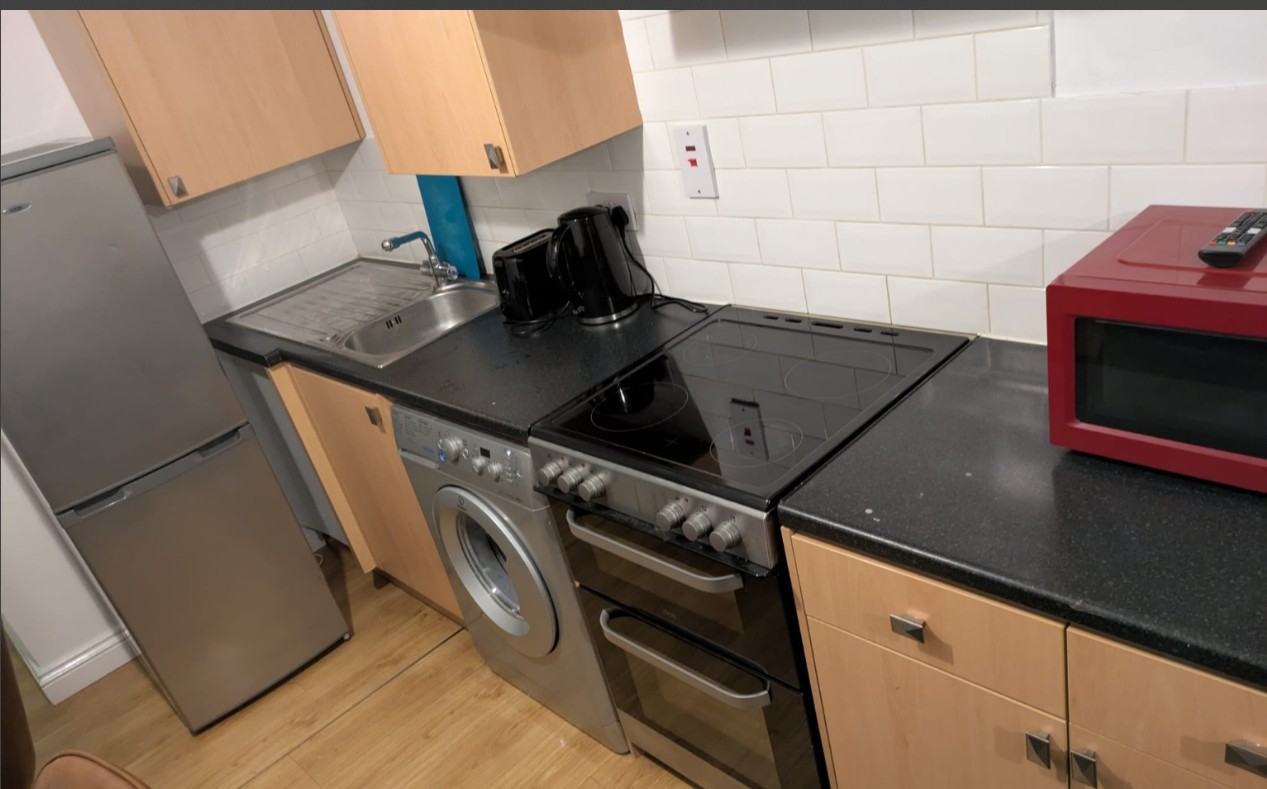 Additional image 5 of Studio Flat, Craven Street, CV5, N1 7GU