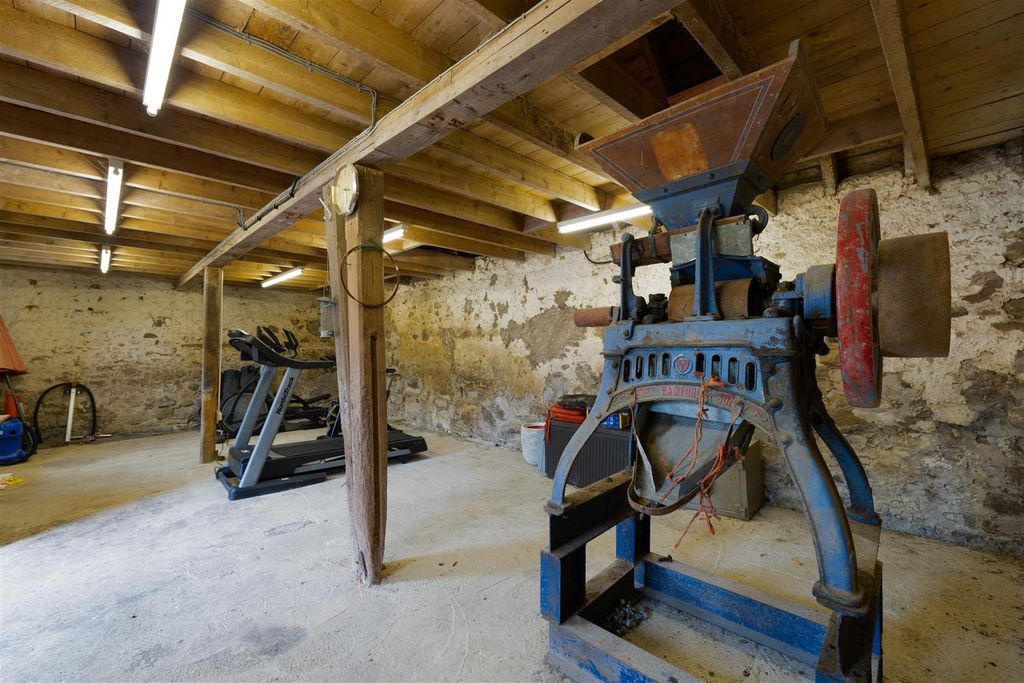 Additional image 26 of 4 bed farmhouse for saleThickside House, Oxnam Road, Jedburgh TD8