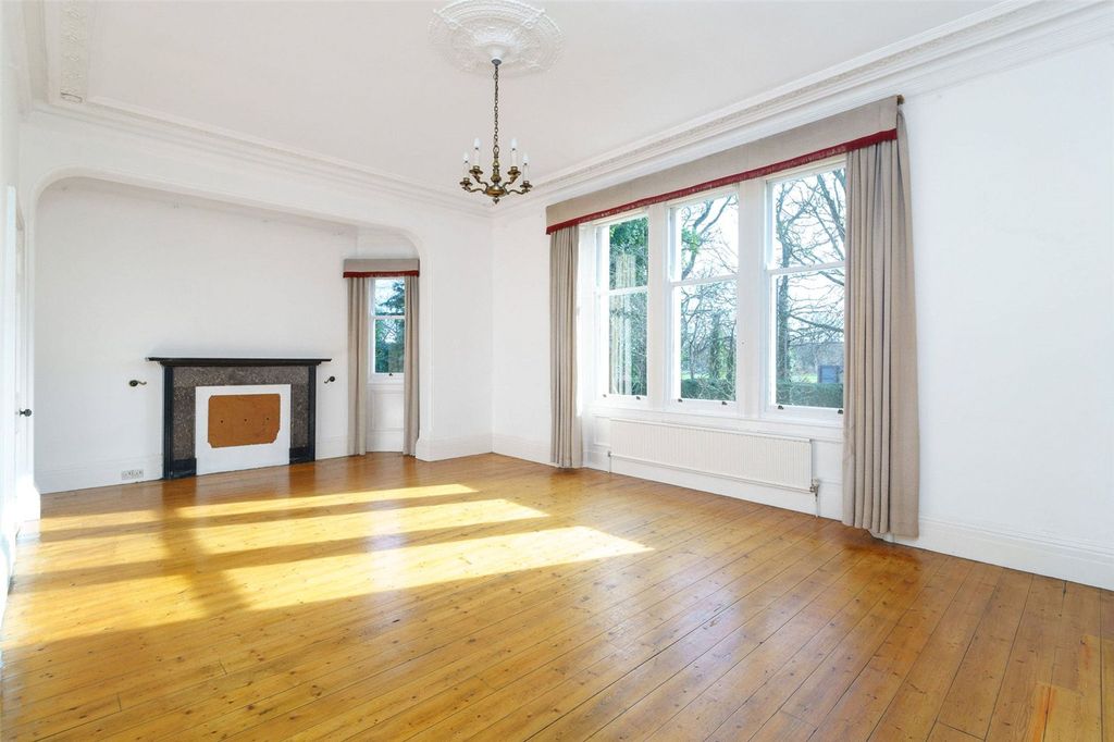 Additional image 7 of 6 bed detached house for saleOaklands, Dryinghouse Lane, Kelso TD5