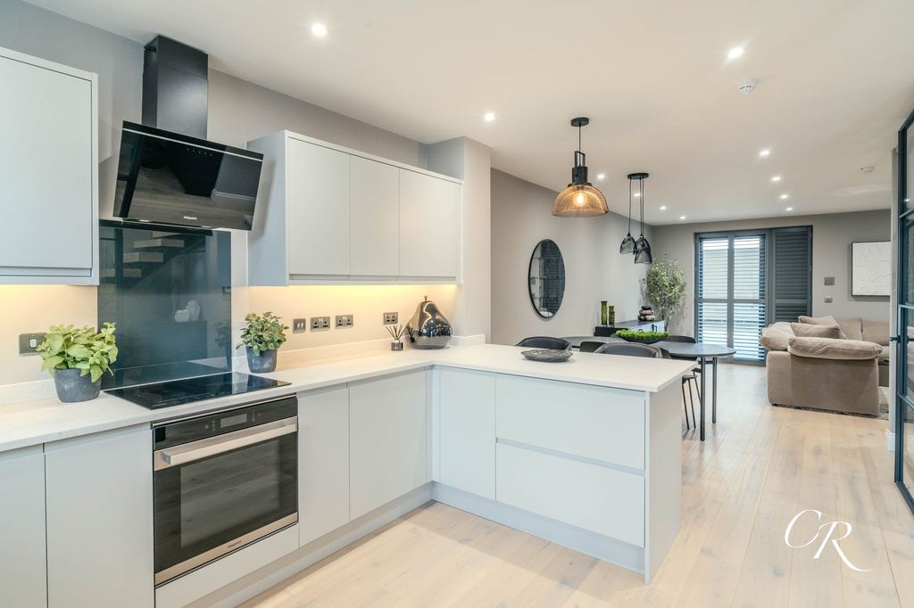 Additional image 3 of 3 bed end terrace house for saleCarlton Street, Cheltenham GL52