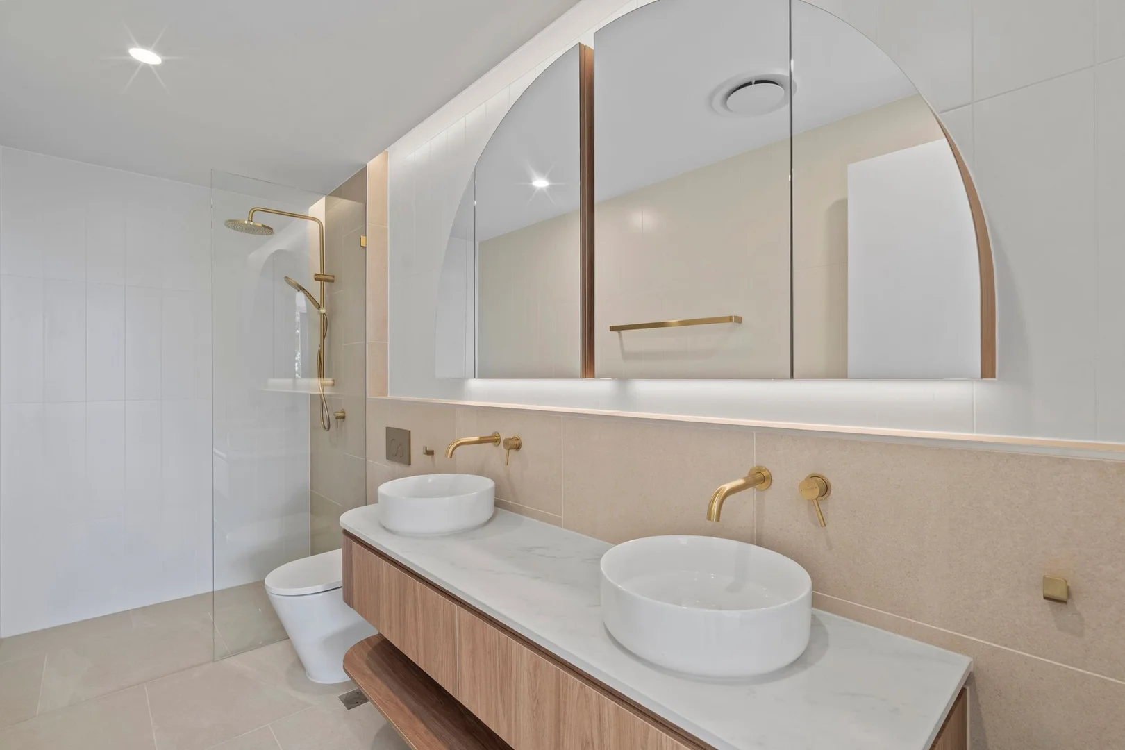 Additional image 21 of 110/217 Boundary St, Coolangatta QLD 4225