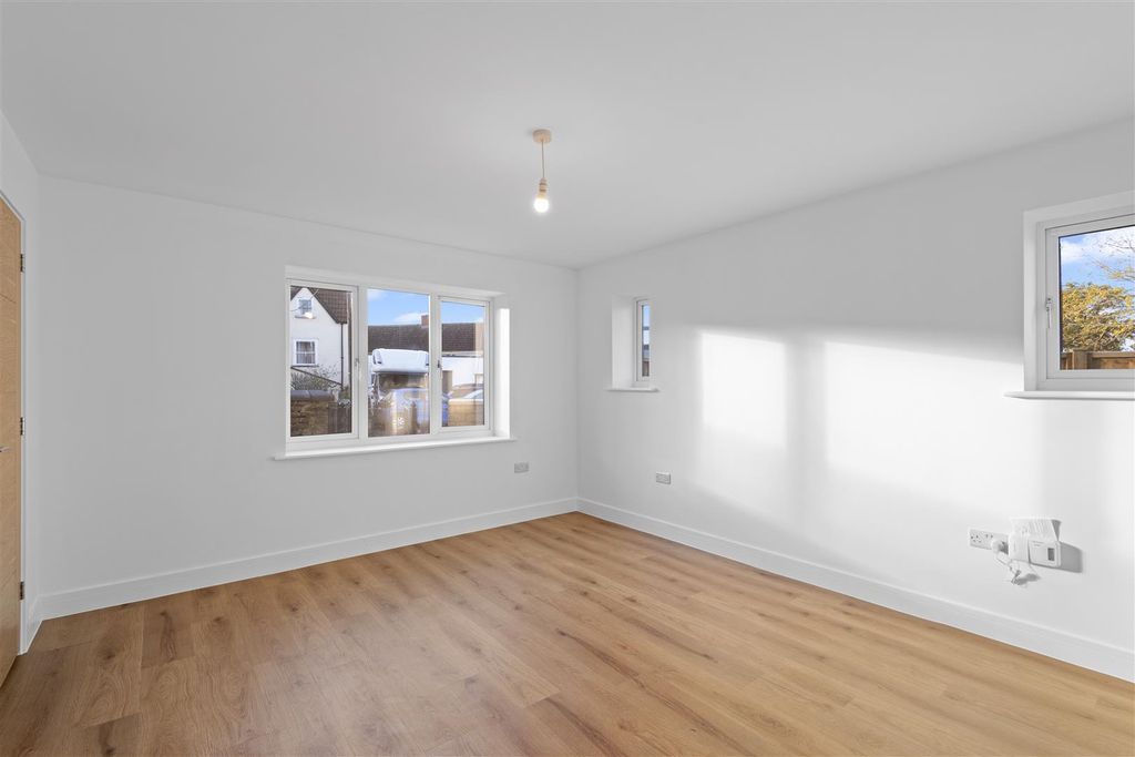 Additional image 7 of 3 bed detached house for saleLodway Gardens, Pill, Bristol BS20