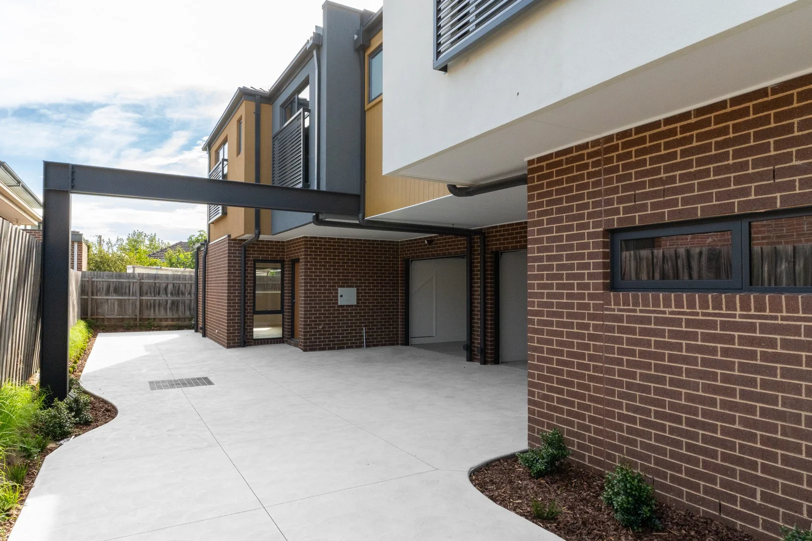 2/8 Prince Street, Springvale VIC 3171