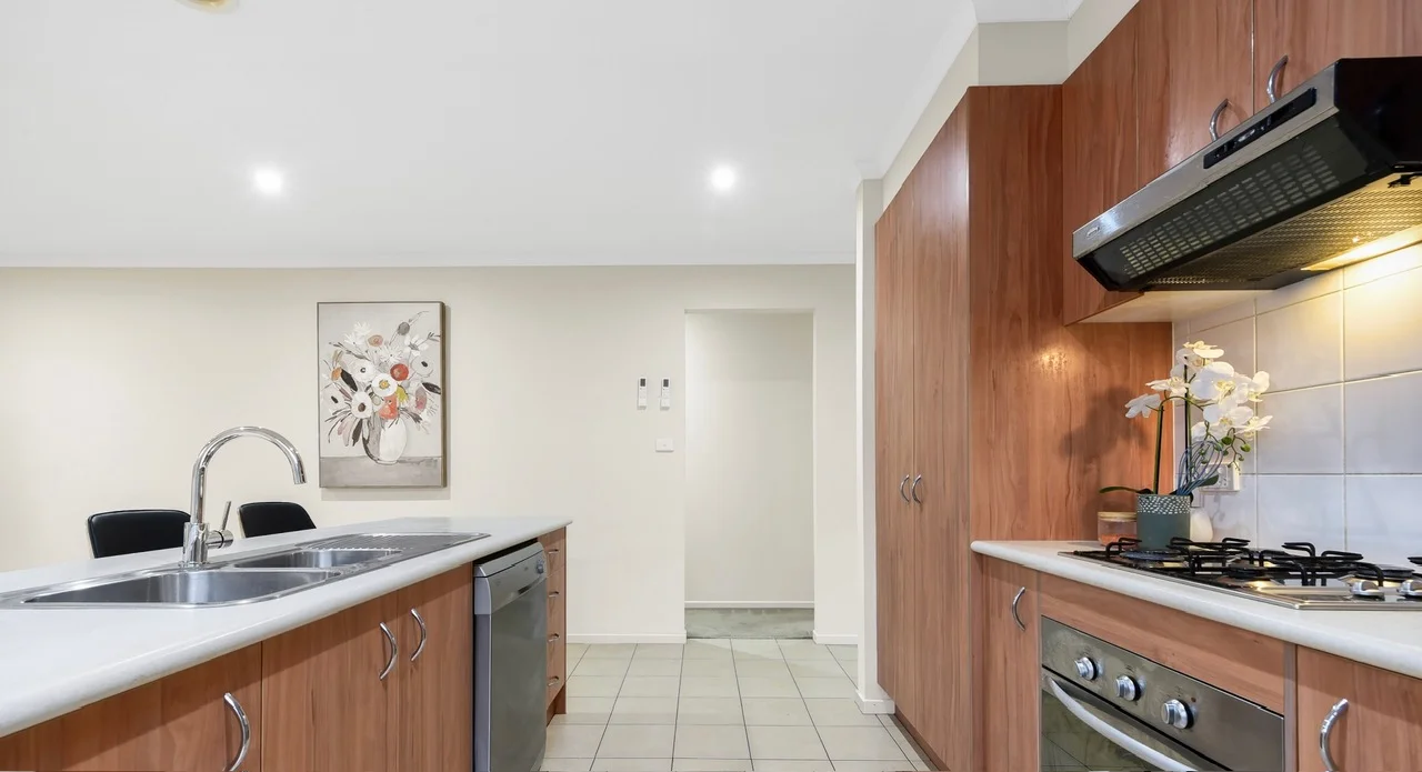 Additional image 2 of 24 Kingsdale Crescent, Pakenham VIC 3810