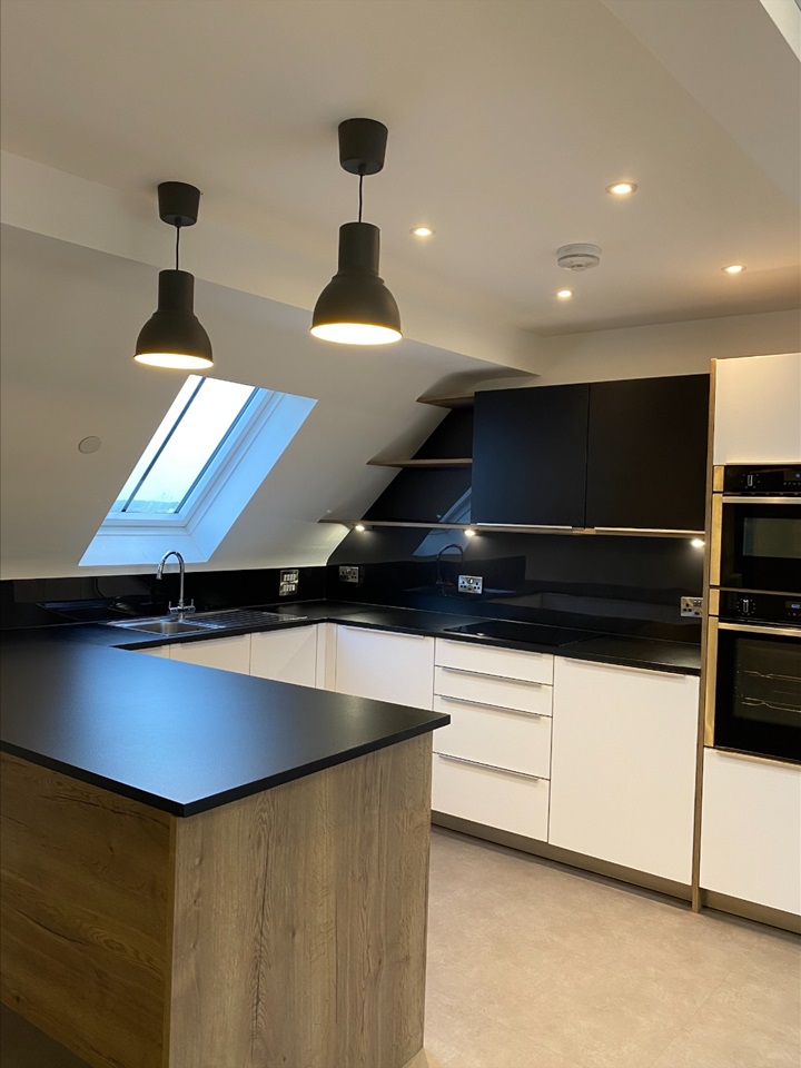 Additional image 3 of 2 Bed Penthouse, King's Crescent Apartments, DE1, N1 7GU