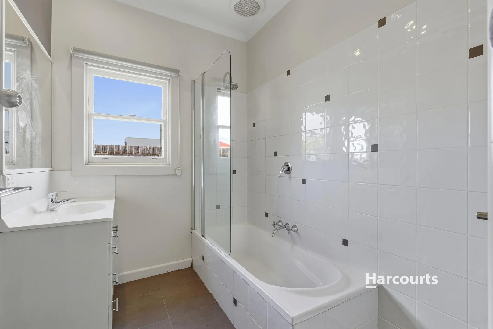 Additional image 8 of 1/135 Oldaker Street, Devonport TAS 7310