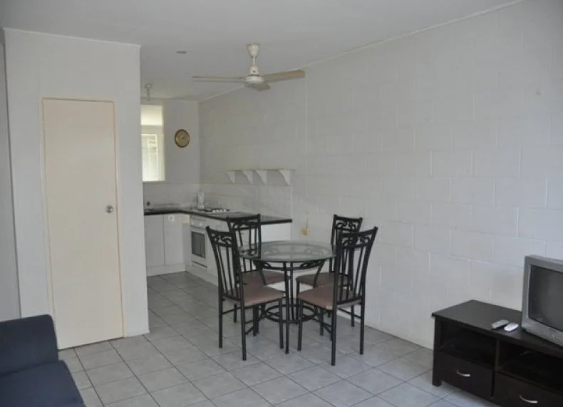 2/23 Ware Ave, Sarina QLD 4737 photo 3