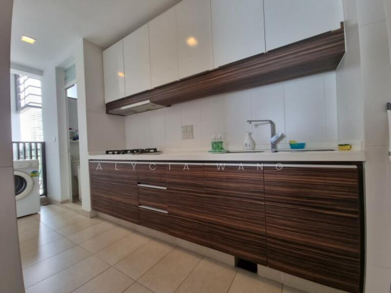 33 Elliot Road photo 5