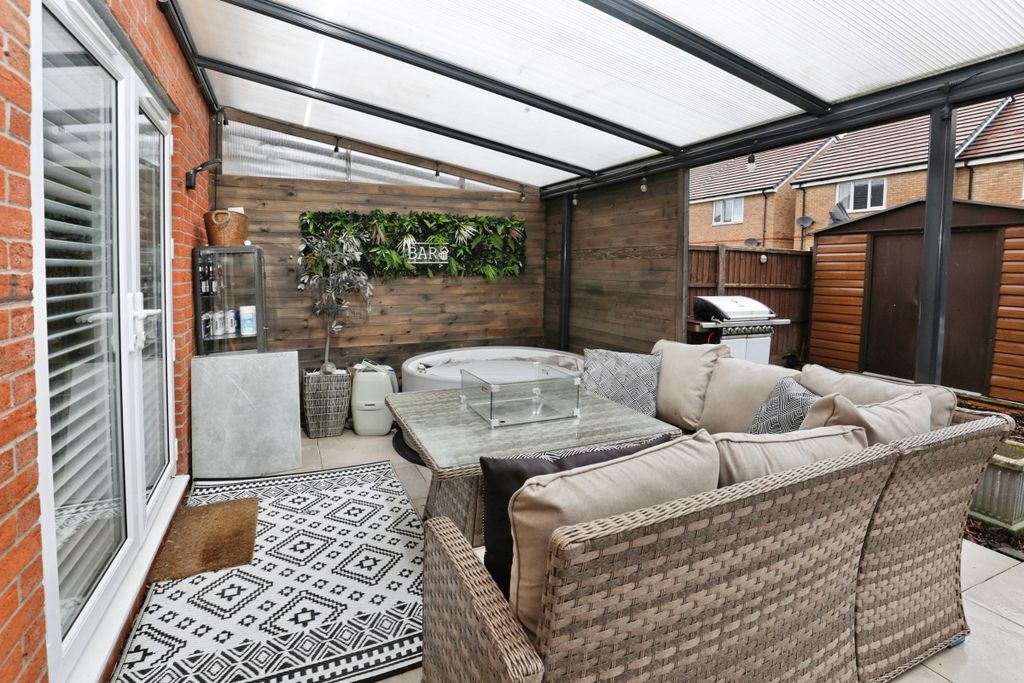 Additional image 16 of 3 bed town house for saleBrightsons Close, Southport PR8