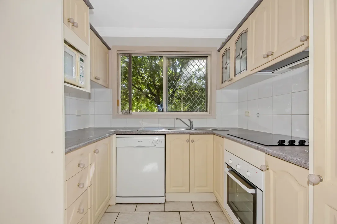Additional image 3 of 2/183 Norman Avenue, Norman Park QLD 4170