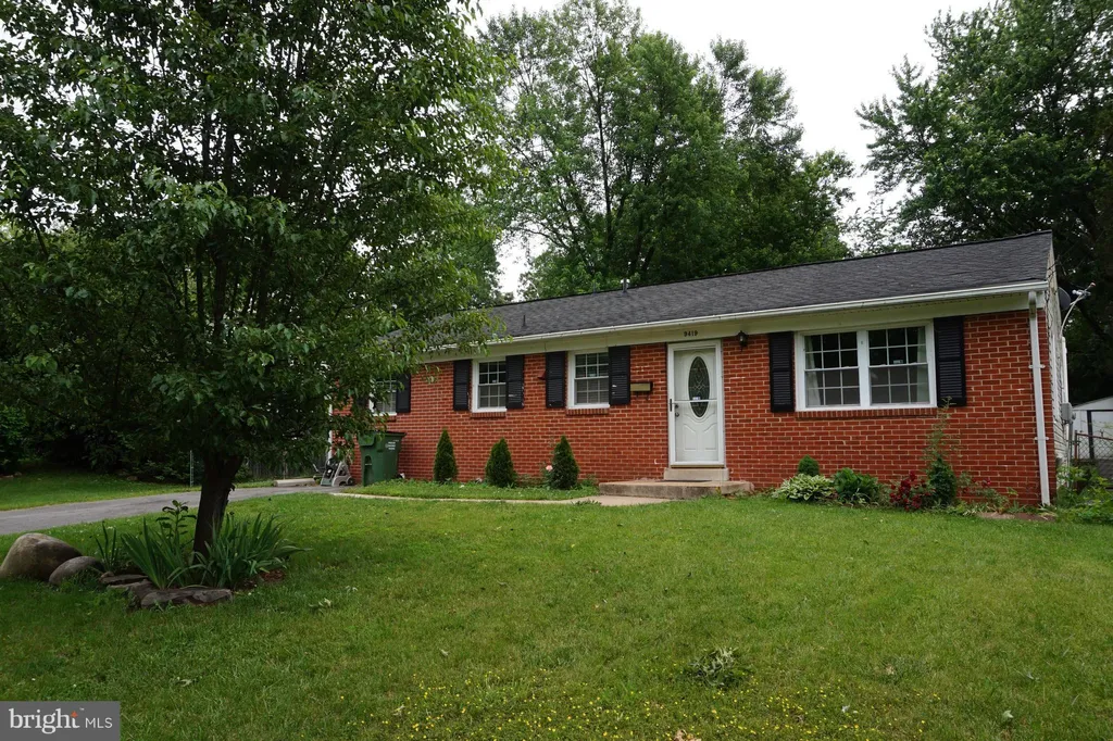 9419 Westmoreland Avenue, Manassas, VA 20110