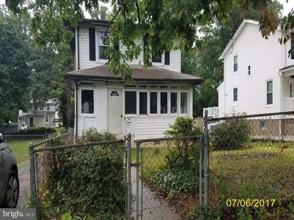 5205 Midwood Avenue, Baltimore, MD 21212