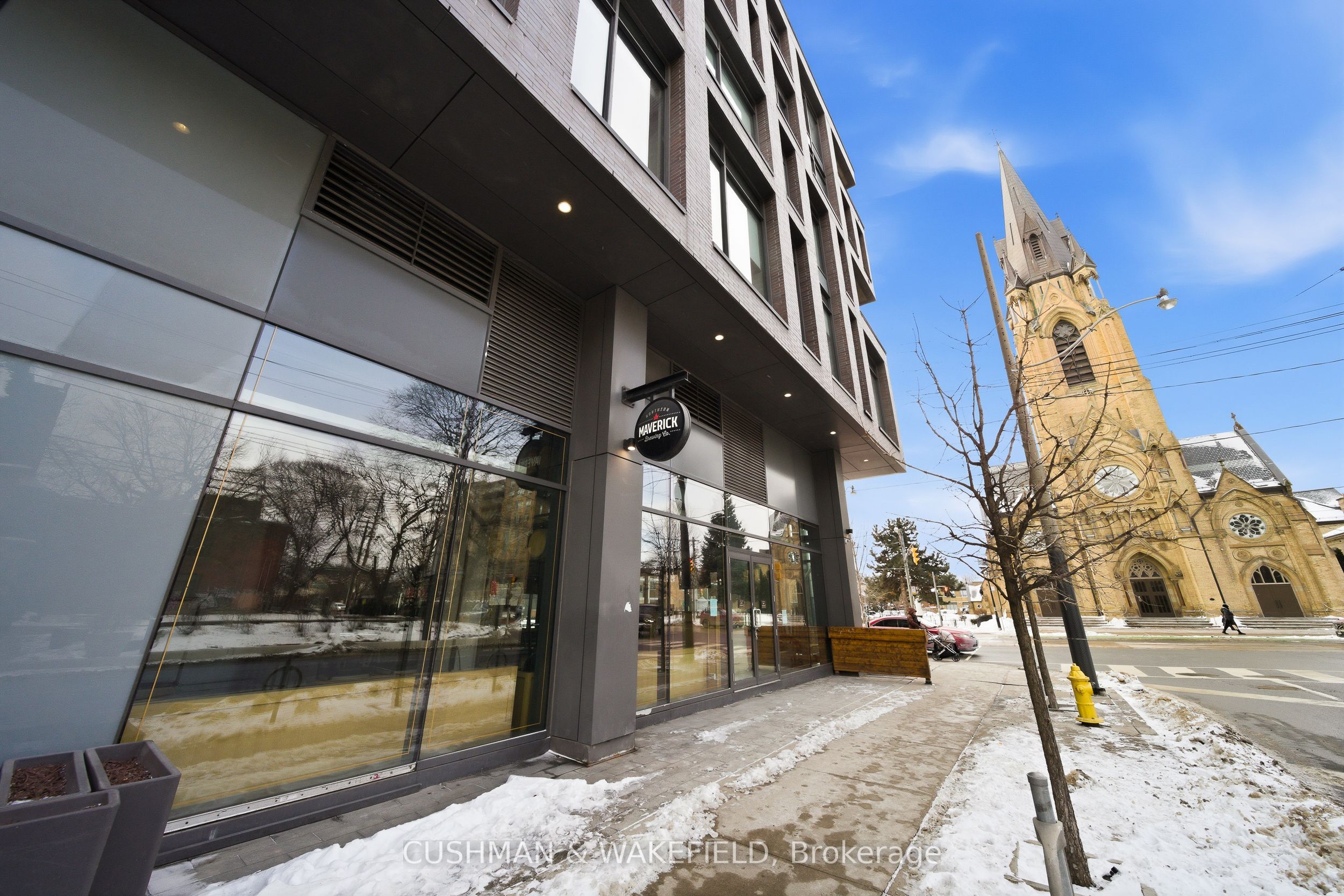 111 Bathurst Street, Toronto, ON, M5V 0M9 photo 3