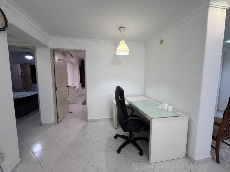 962 Hougang Avenue 9 photo 2