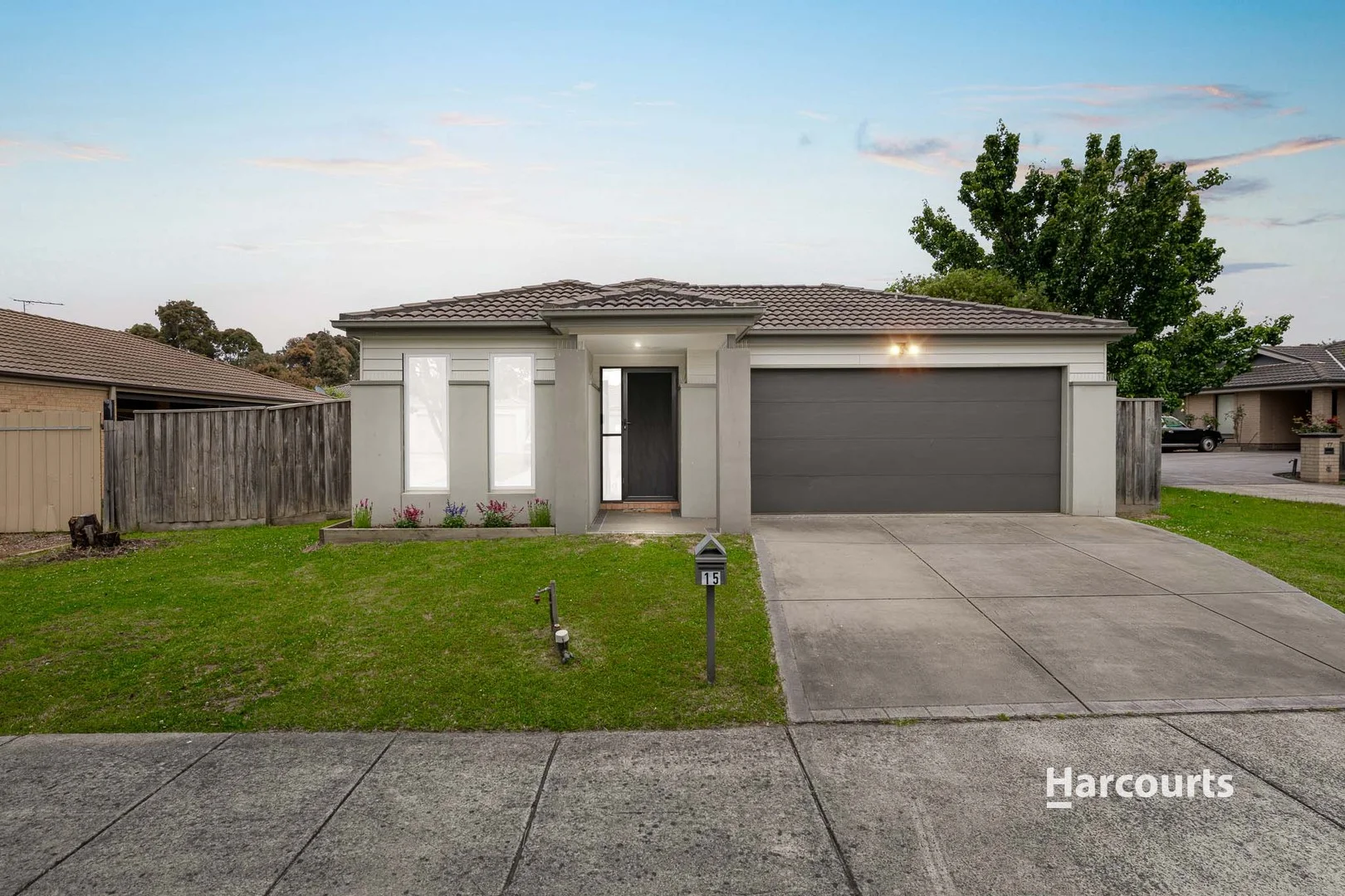 15 Marquis Court, Pakenham VIC 3810