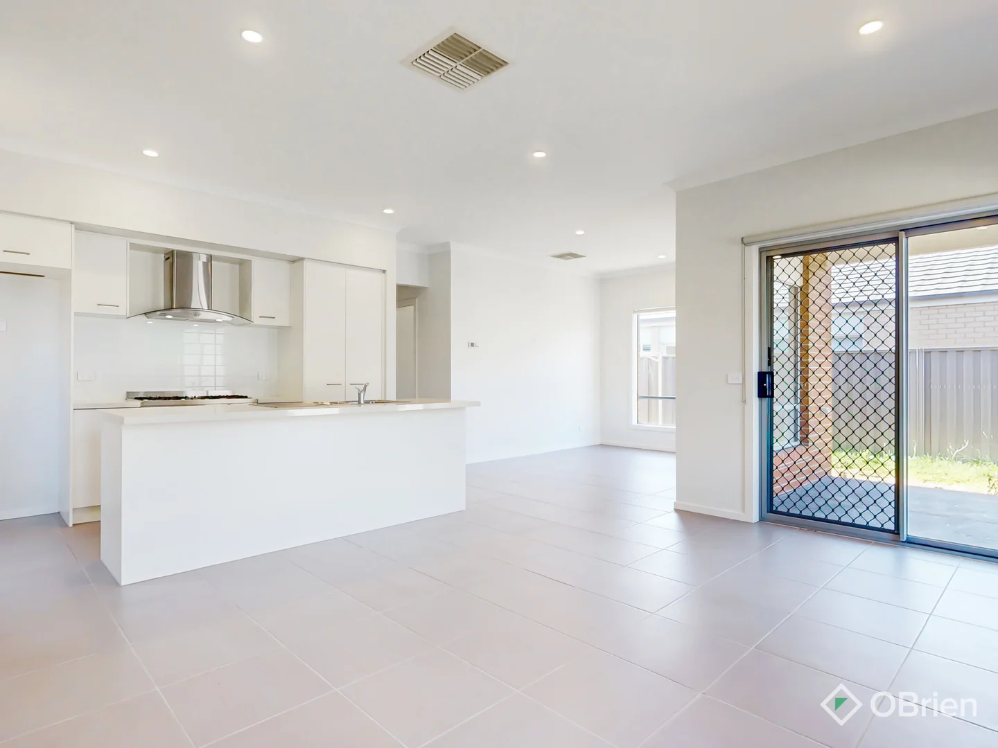 Additional image 2 of 5 Ashbury Rise, Berwick VIC 3806