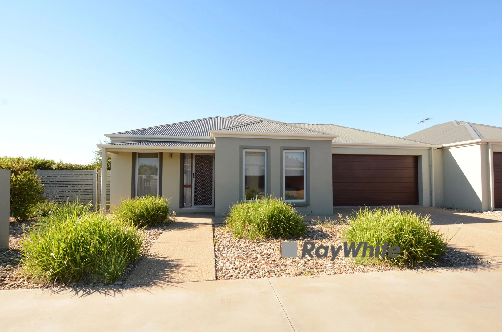 1/8 John Monash Boulevard, Mildura VIC 3500