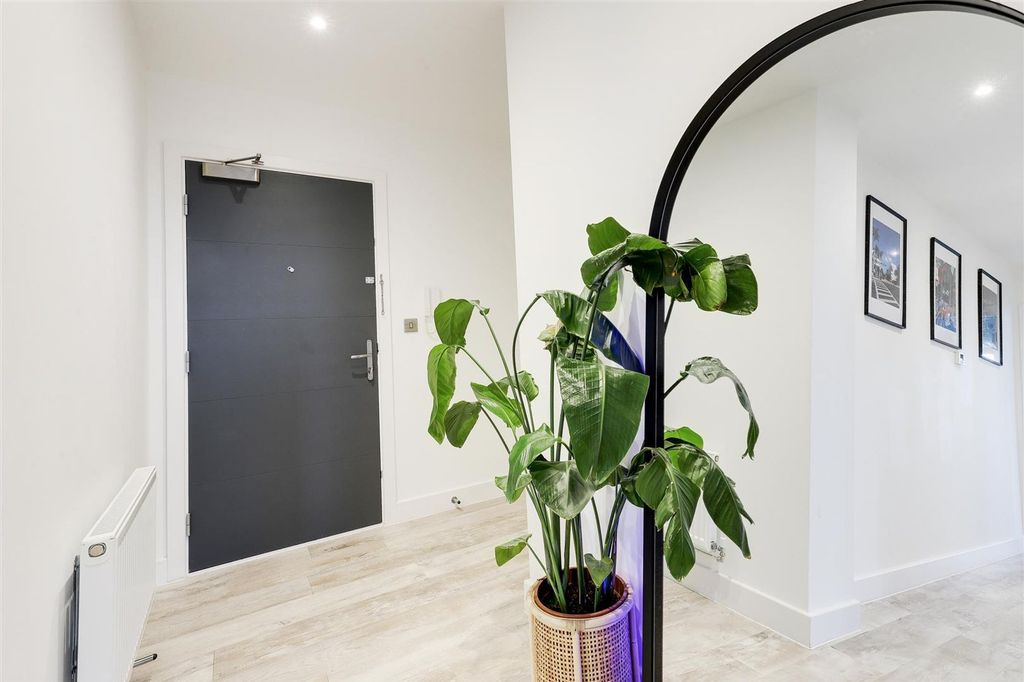 Additional image 14 of 2 bed flat for saleTrent Bridge View, Nottingham NG2