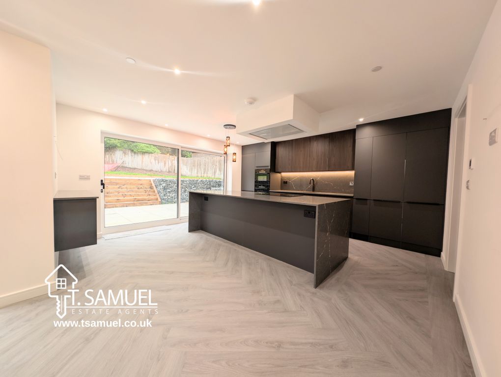 Additional image 96 of 5 bed detached house for saleThe Oaks, Trem Y Dyffryn, Mountain Ash CF45