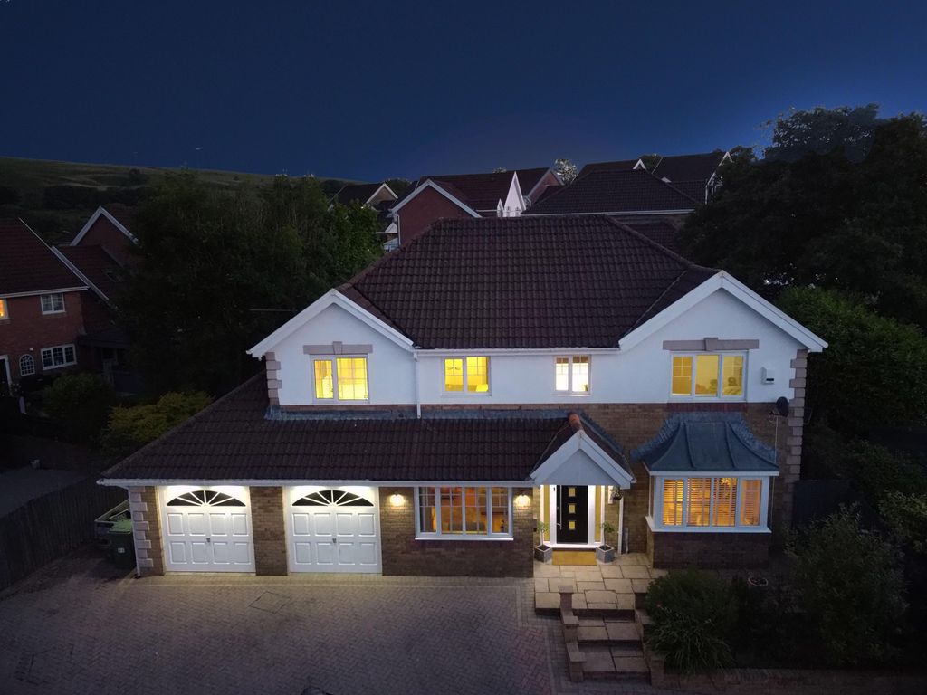 Additional image 19 of 5 bed detached house for saleGraig Y Mynydd, Tonyrefail CF39