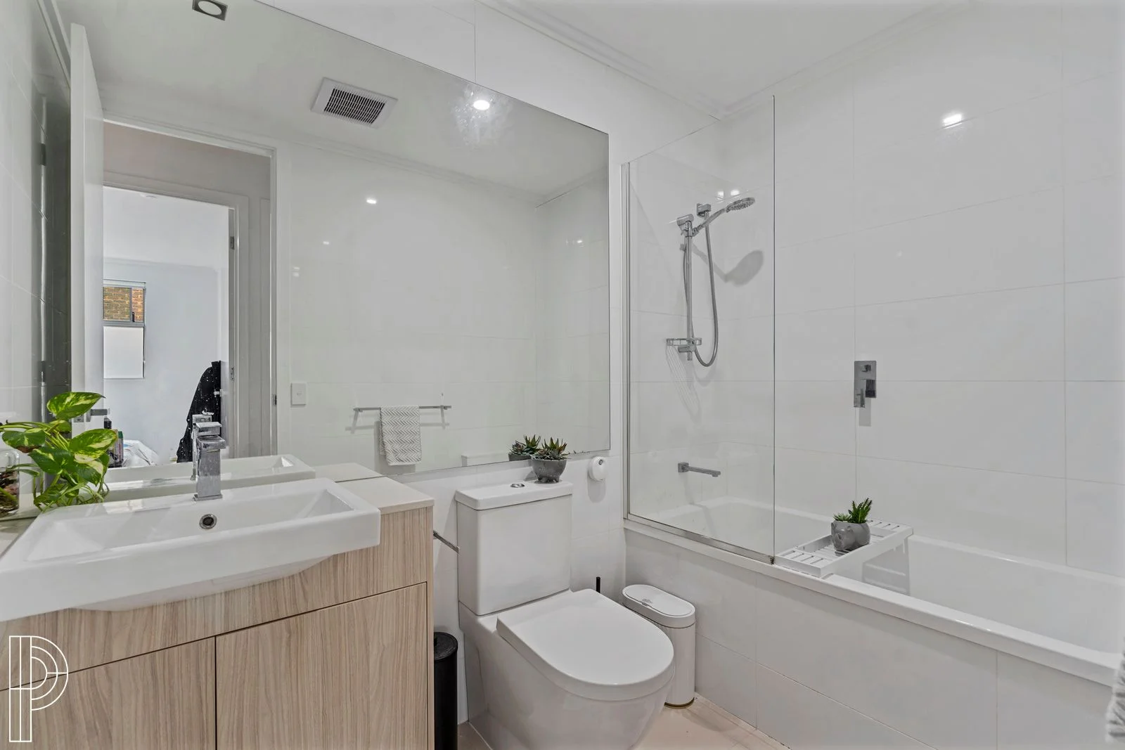 Additional image 10 of 1/36 Eighth Avenue, Coorparoo QLD 4151