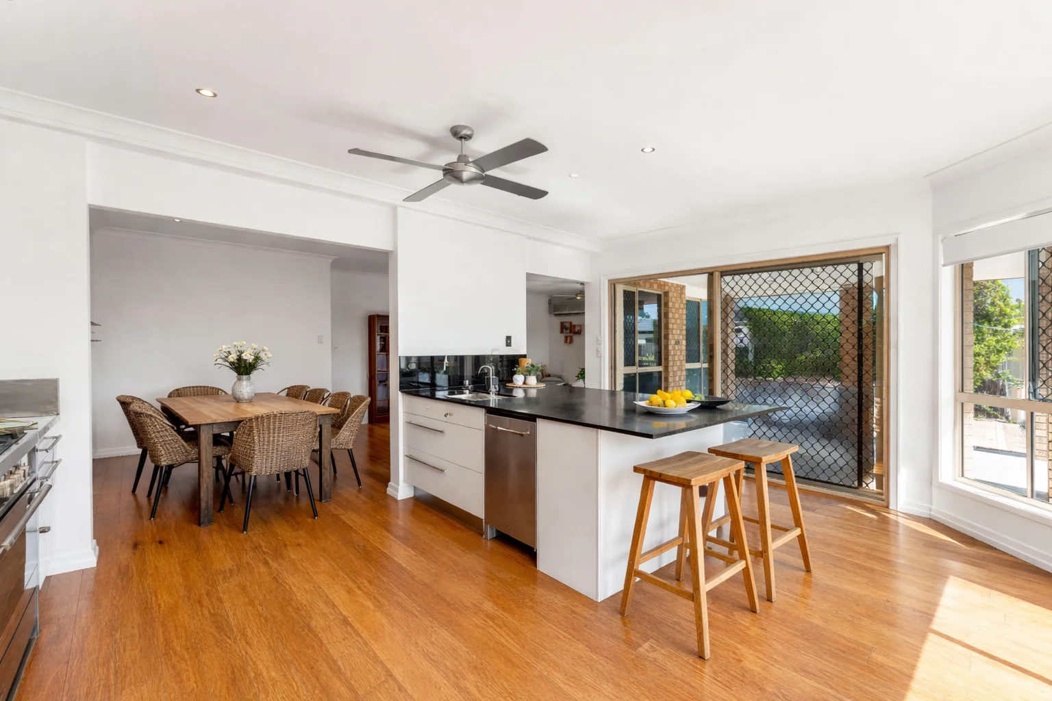 Additional image 3 of 4 Angourie Place, Carindale QLD 4152