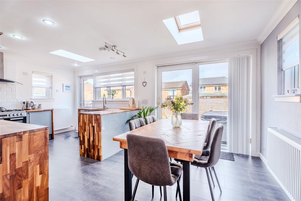 Additional image 12 of 3 bed detached house for saleSilver Firs, Motherwell ML1