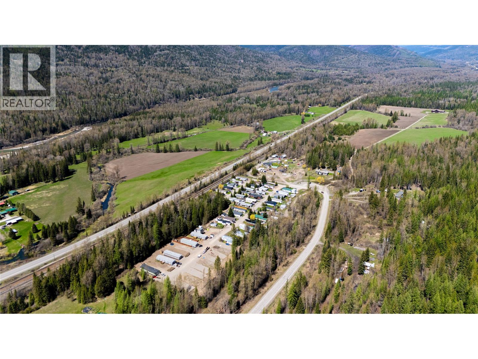 Additional image 3 of 9773 Stephenson Road, Hosmer, BC, V0B1M5
