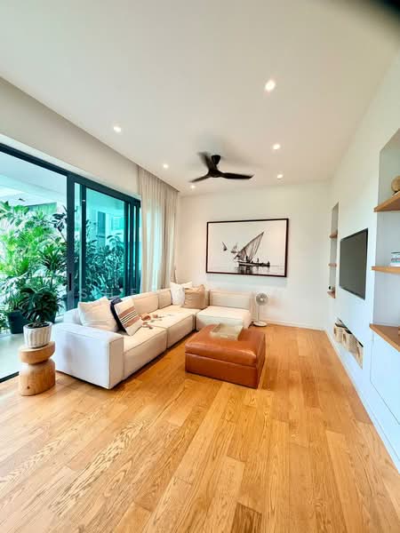 78 Holland Road photo 3