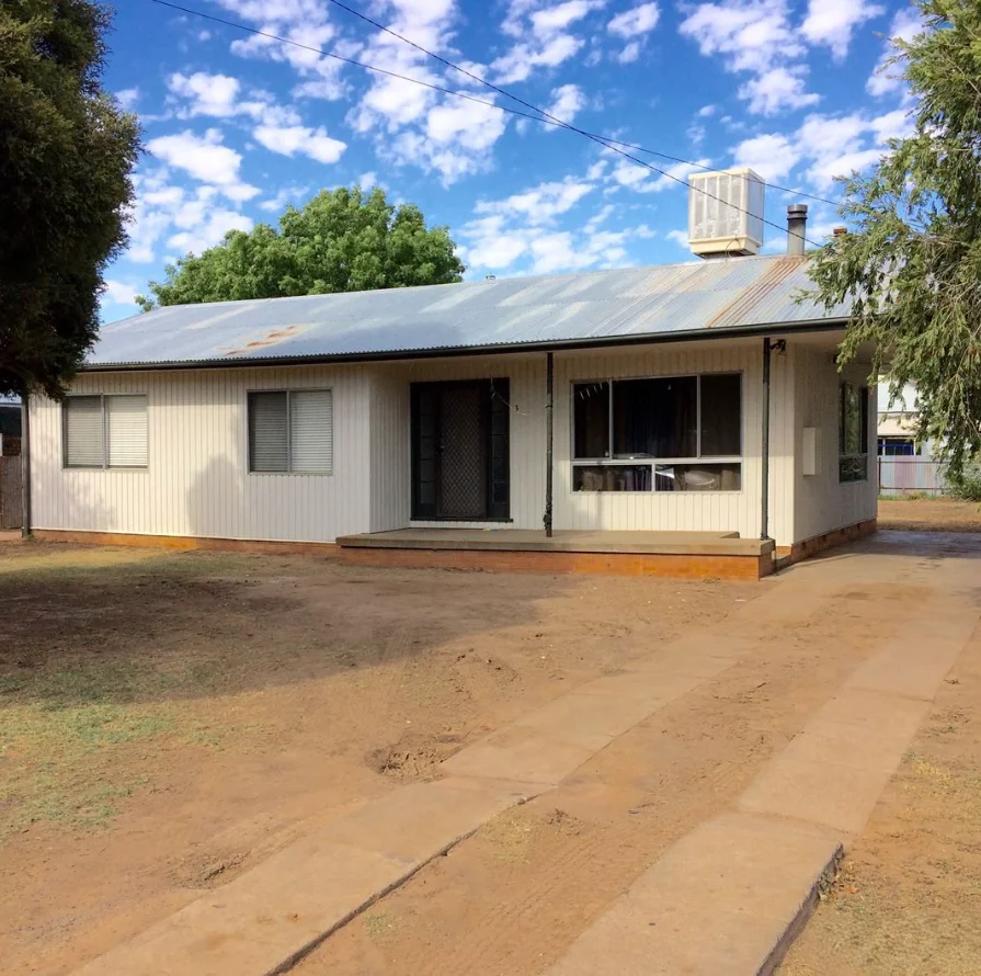 3 Thornton avenue, Warren NSW 2824