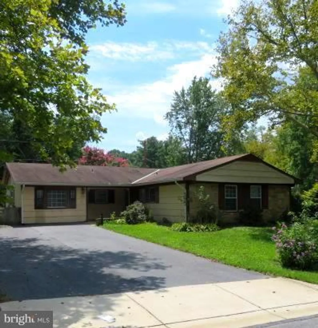 3860 Irongate Lane, Bowie, MD 20715