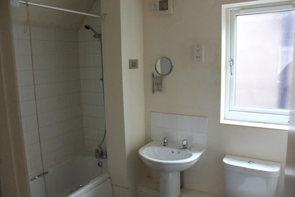 Additional image 10 of 1 Bed Flat, Wood Road, DE21, N1 7GU