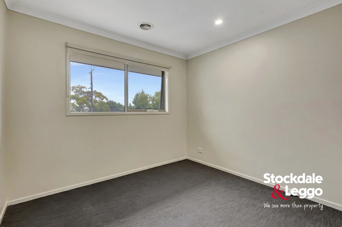 Additional image 3 of 72 Frontier Avenue, Greenvale VIC 3059