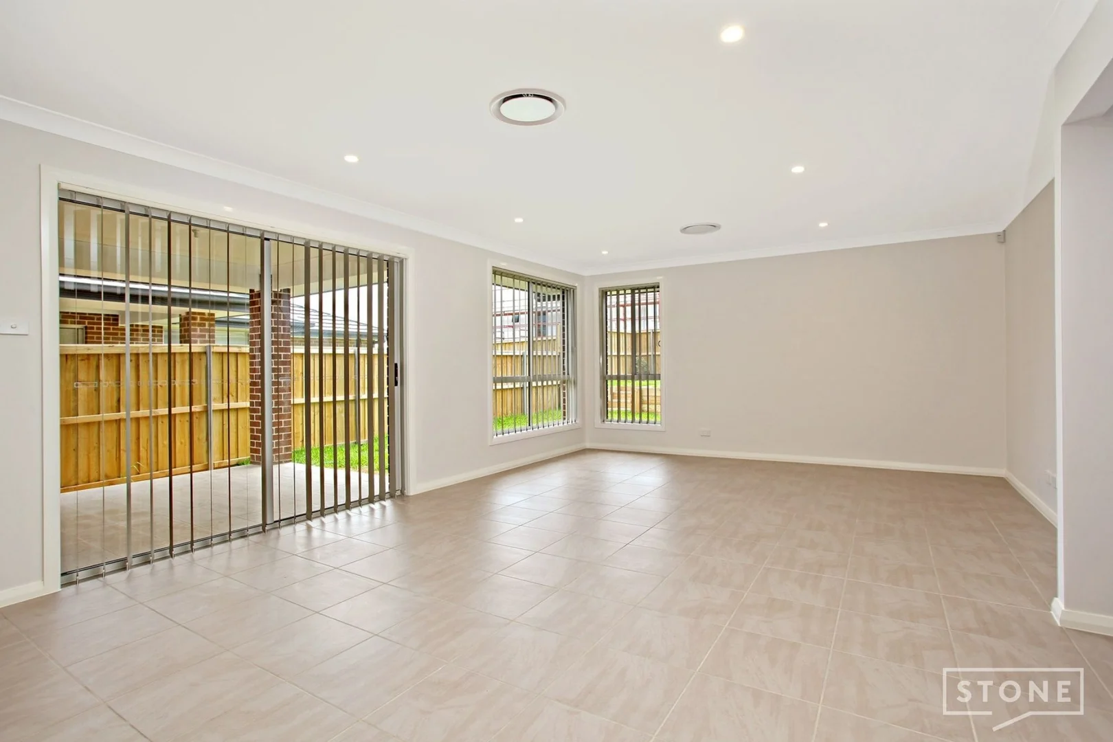 22 Victory Road, Colebee NSW 2761 photo 3