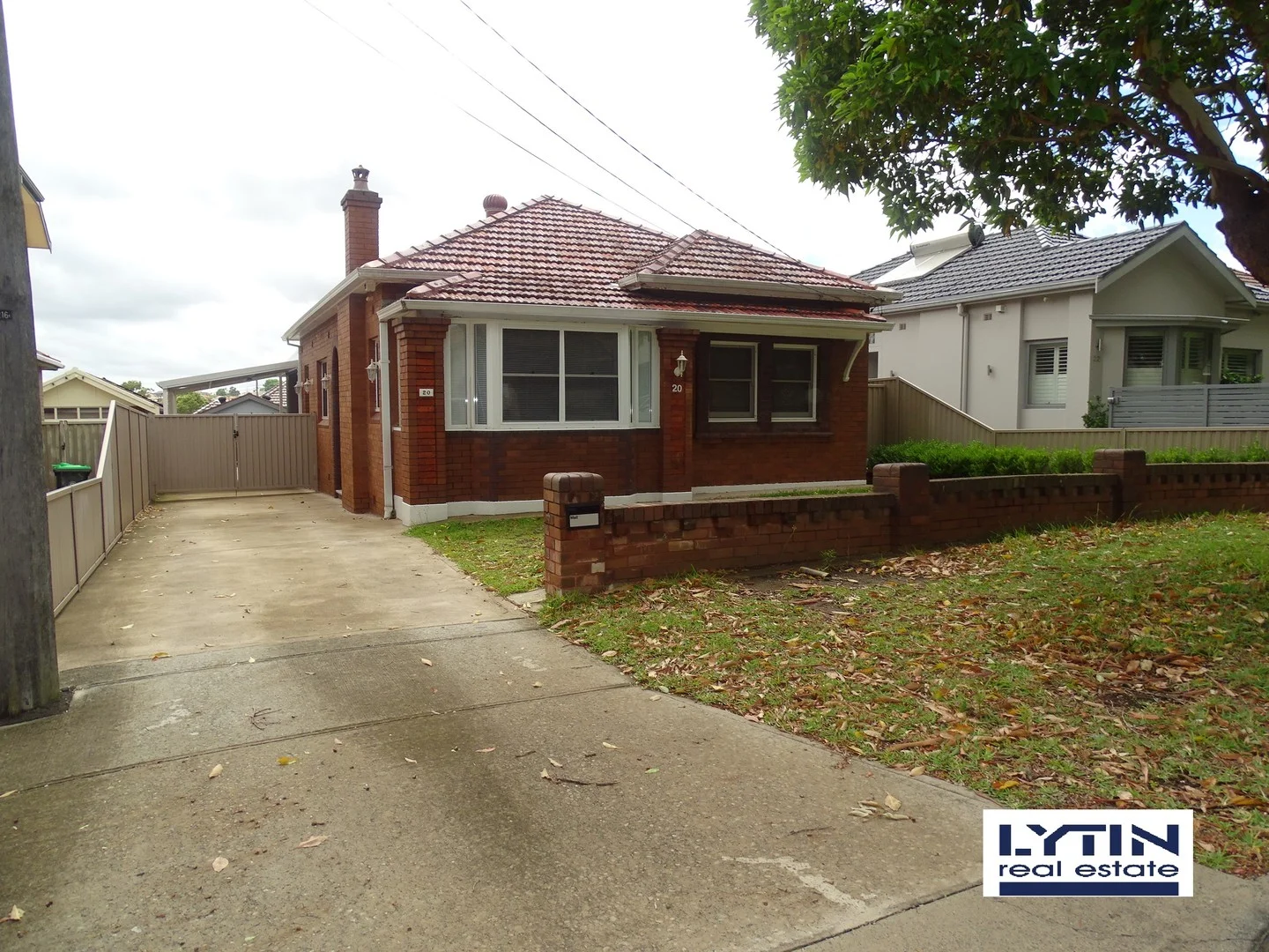 20 Lawn Avenue, Clemton Park NSW 2206