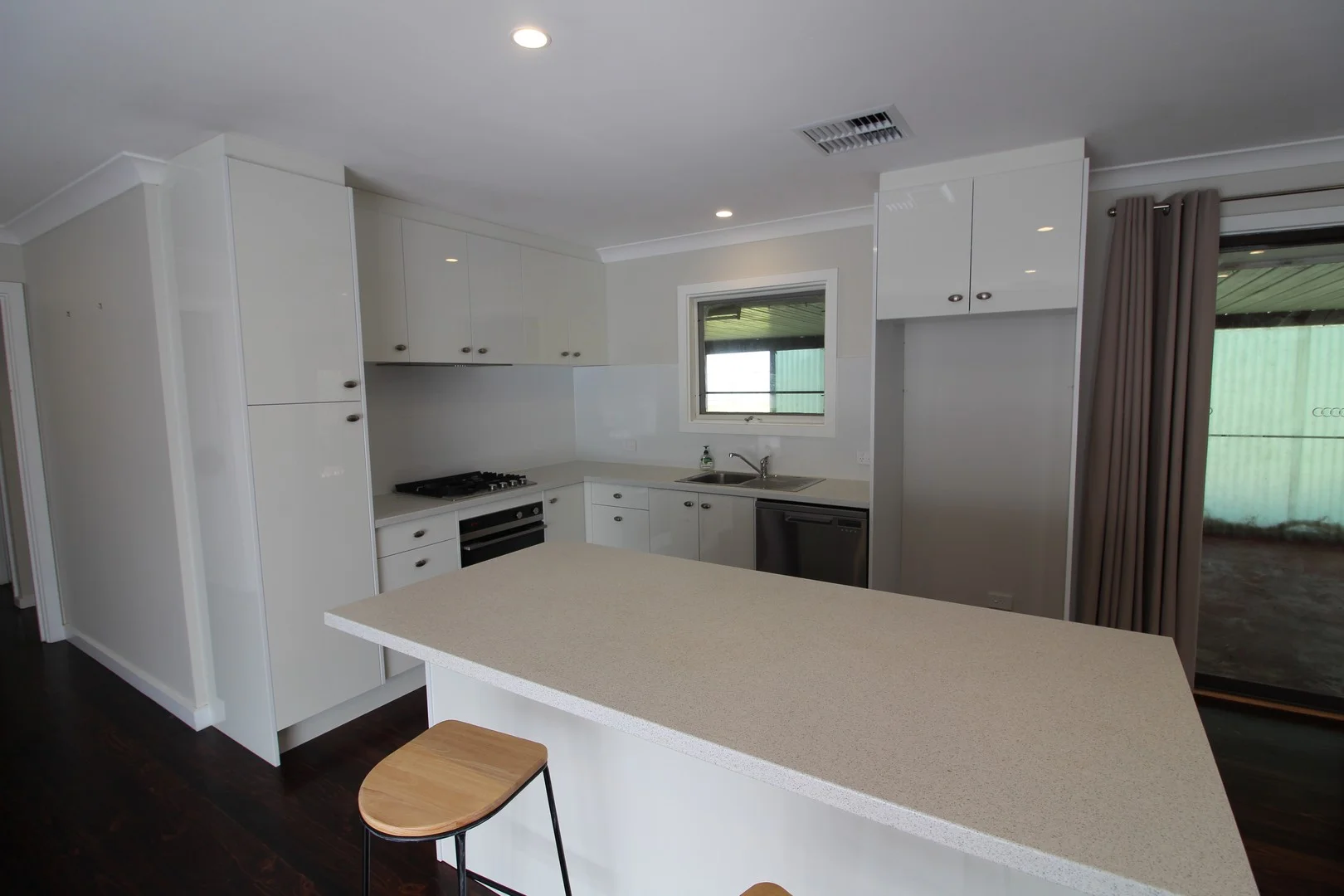 71 Galloway Road, O'Sullivan Beach SA 5166 photo 2