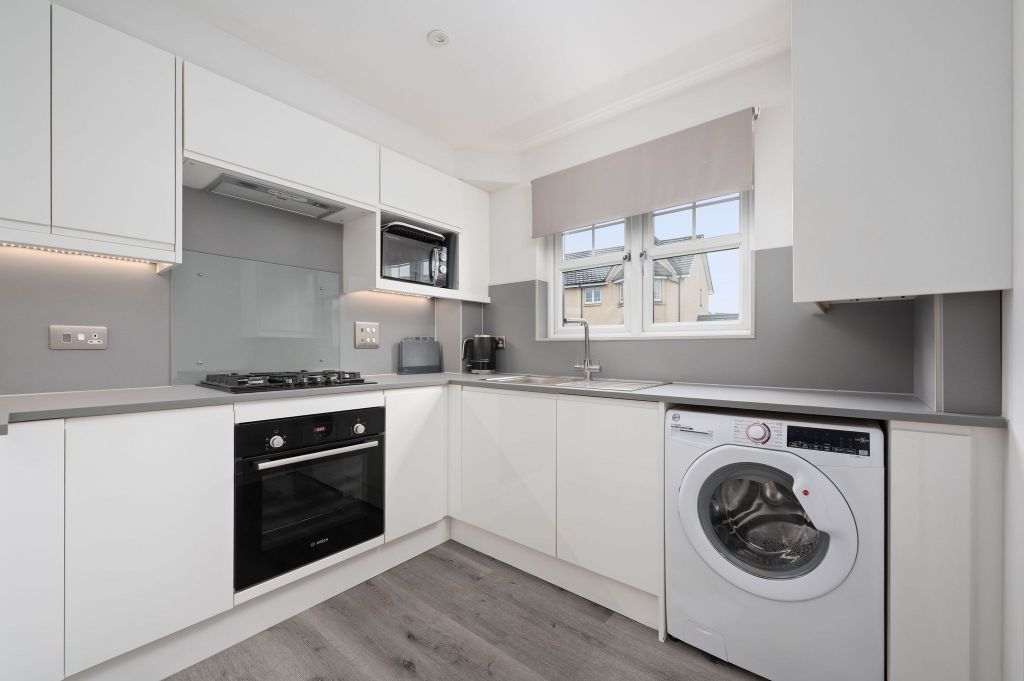 Additional image 4 of 2 bed flat for saleLeyland Road, Bathgate EH48