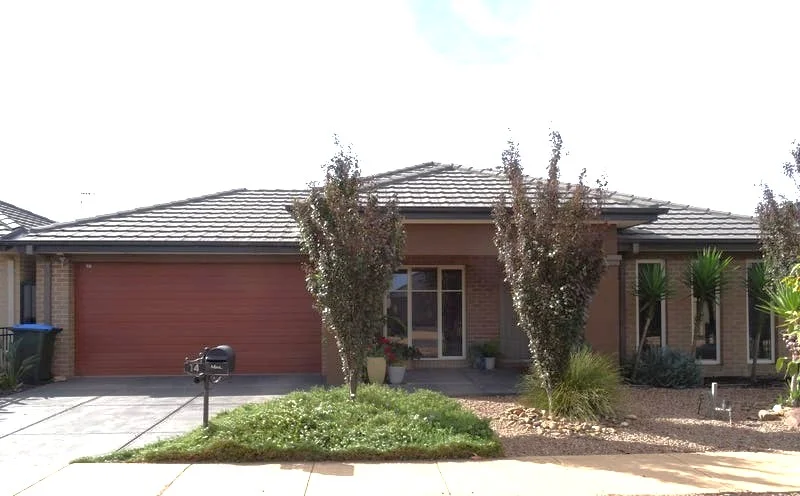 14 Snowsill Circuit, Point Cook VIC 3030