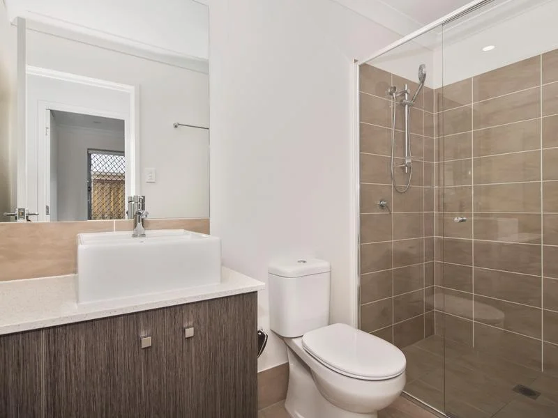 Additional image 8 of 2/16 Vargon Cct, Holmview QLD 4207
