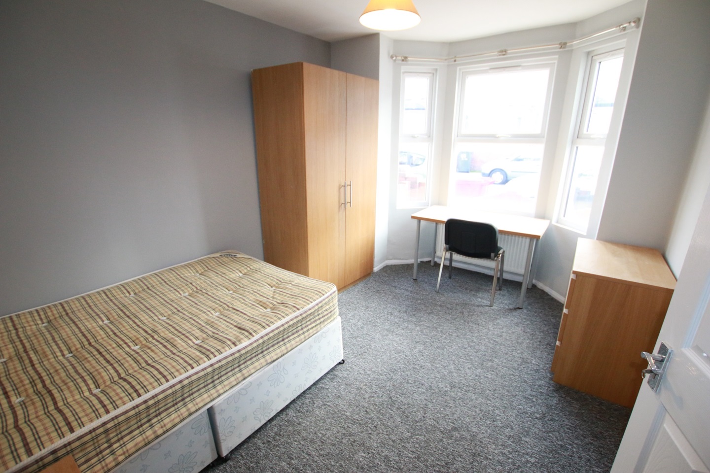 Additional image 9 of 6 Bed Terraced House, Grange Avenue, RG6, N1 7GU