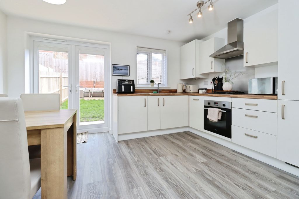 Additional image 3 of 2 bed semi-detached house for saleJohn Jaundrell Close, Telford TF2